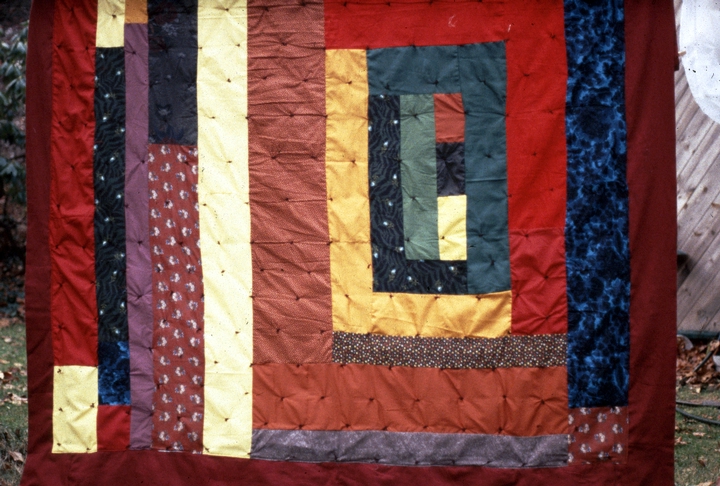 Log Cabin quilt (detail) by Mozell Benson, photograph by Maude Wahlman, courtesy National Endowment for the Arts